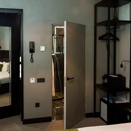 Brik Hotel