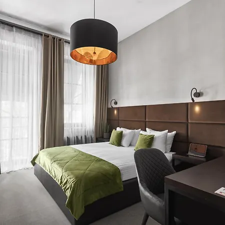 Otel Bryk - Maestro