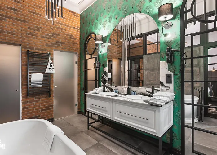 Bryk - Maestro Hotel