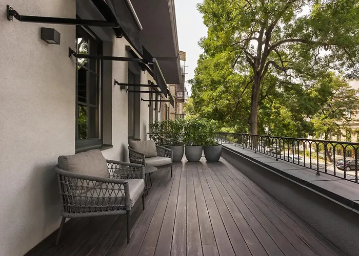 Bryk - Maestro Hotel